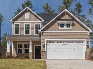 171 Falls Creek Dr, Spring Lake, NC 28390