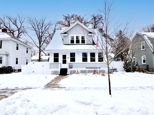 27 Rockland St, Springfield, MA 01118