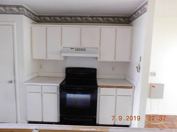 5th image of 803 Greencastle Dr #803