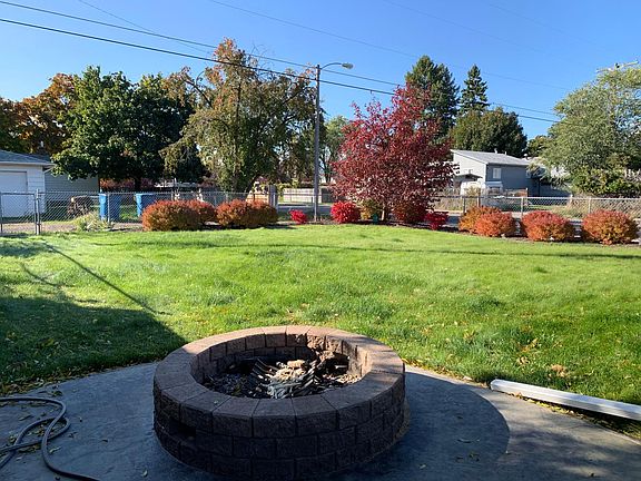 2nd image of 255 W Sussex Ave