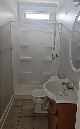 5th image of 2300 Valence St Unit 201