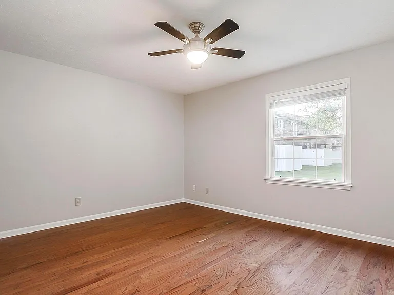 4834 Westport Rd #101 — Photo 16