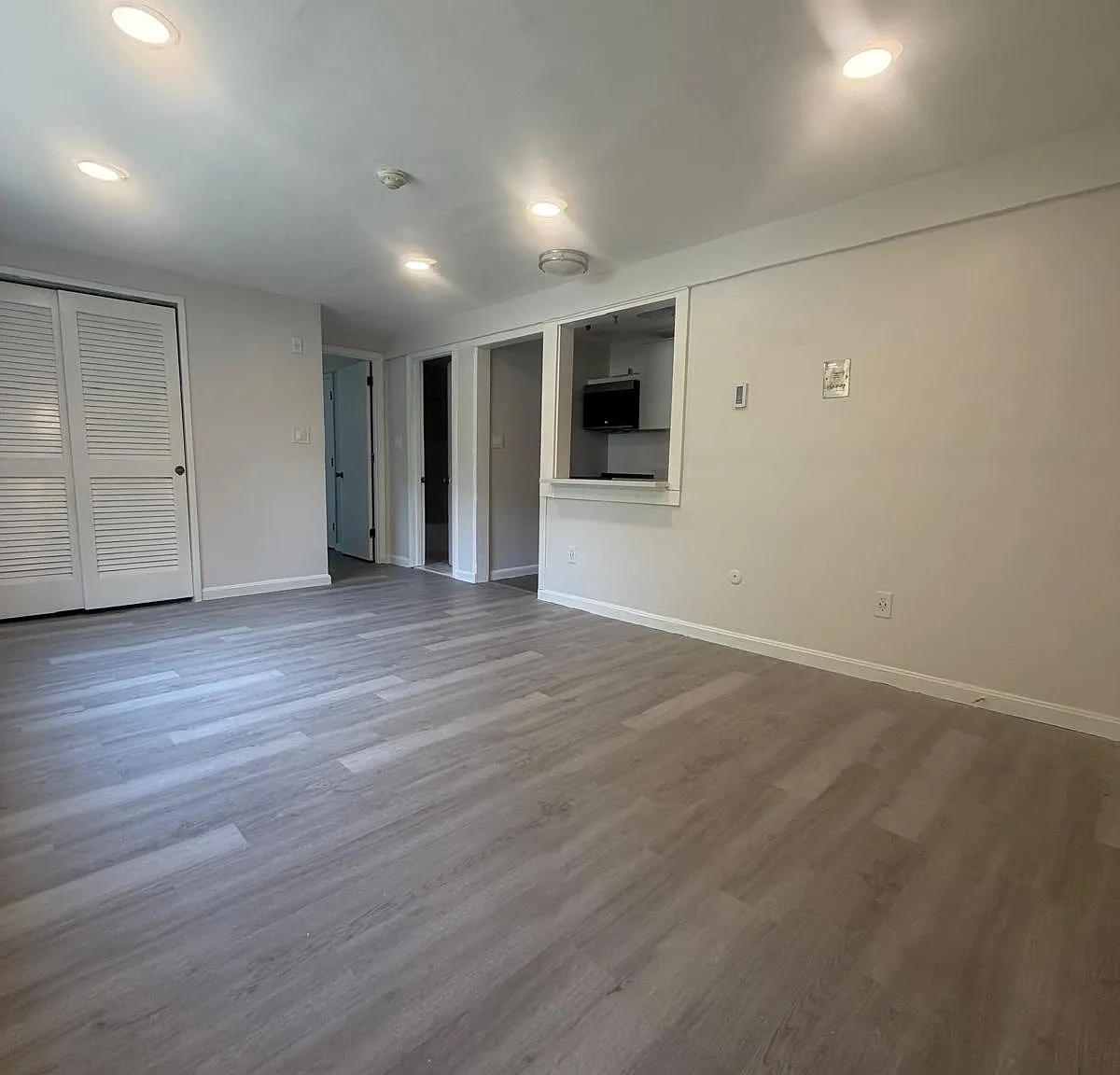 1 bed, 500 sqft, $1,750 — Photo 4