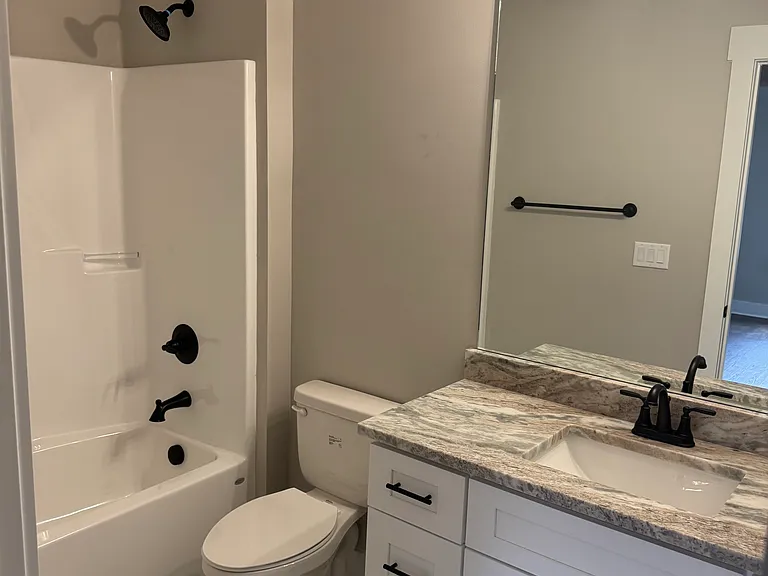 87 Gentry Rd — Photo 2