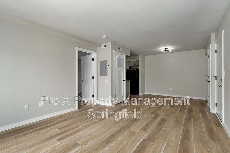 1 bed, 1.0 bath, $825 — Photo 1