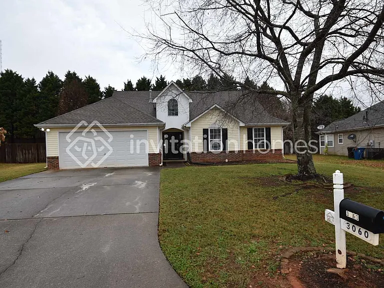 3060 Reynolds Run — Photo 1