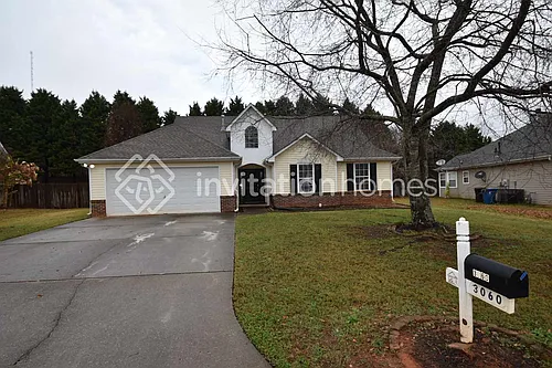 3060 Reynolds Run Photo 1