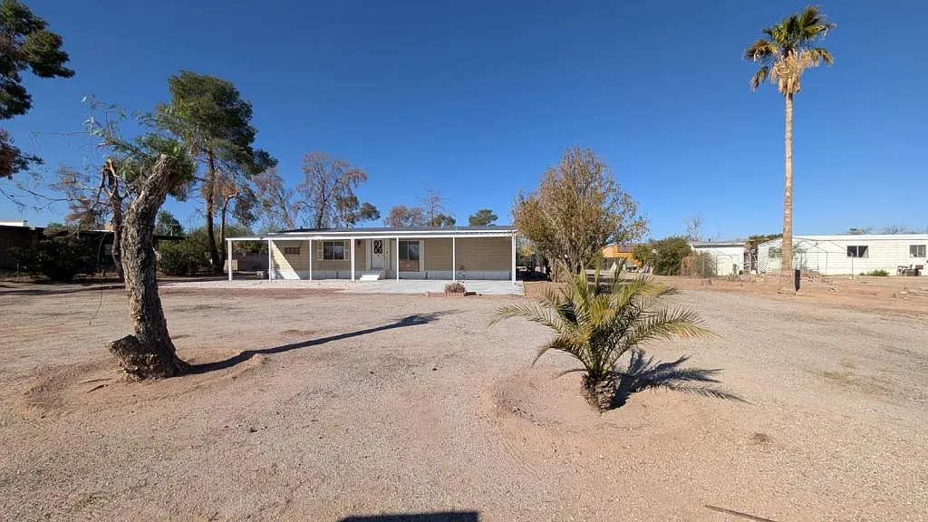5021 N Kevy Pl — Photo 1