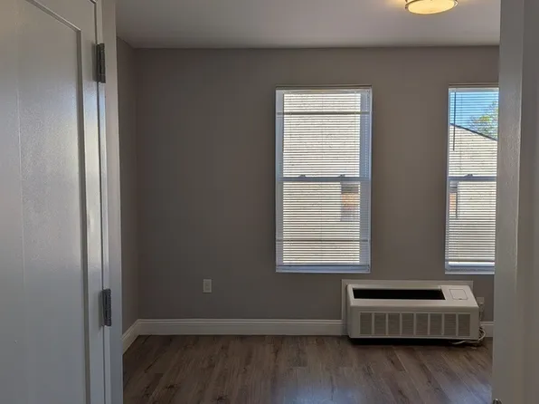 21 Canfield St #3B, Orange, NJ 07050