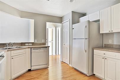 4th image of 4963 Ava Pointe Dr #1-5-1