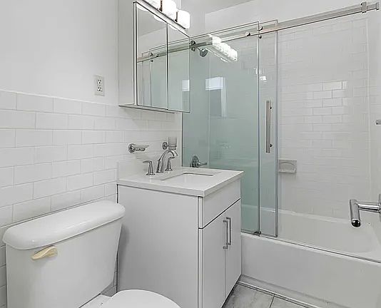 5th image of 165 E 35th St #9H**