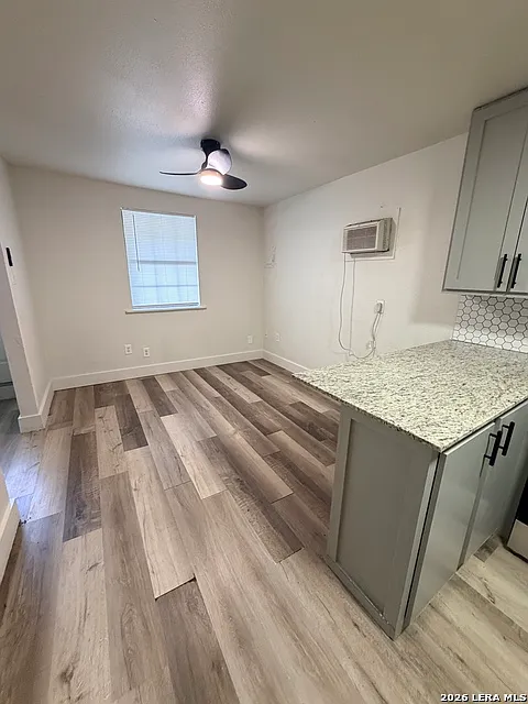 1 bed, 1.0 bath, 1410 sqft, $825 — Photo 2