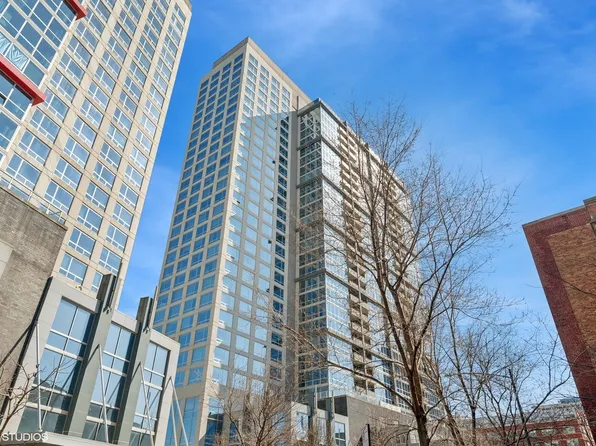 1901 S Calumet Ave #704, Chicago, IL 60616