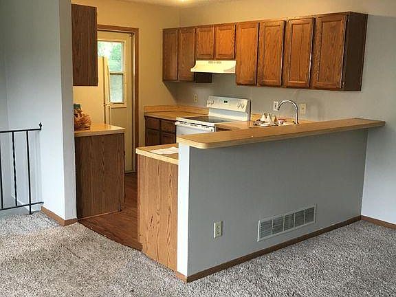 2nd image of 2671 Brookdale Ln N