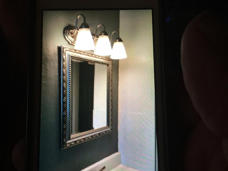 2nd image of 909 Race St