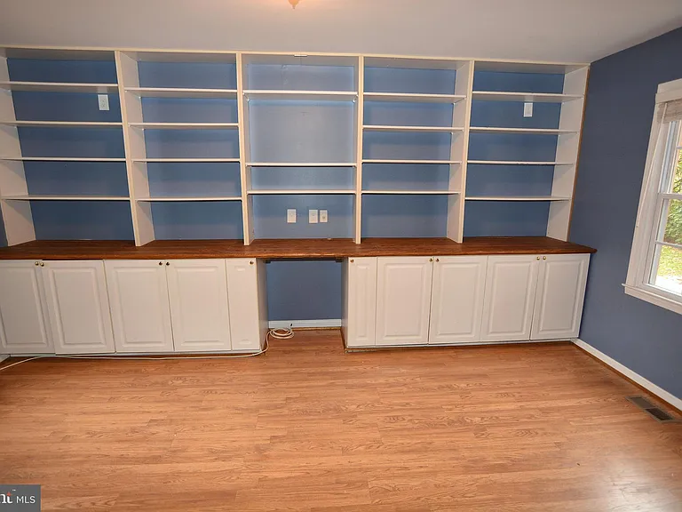 1666 Albermarle Dr — Photo 12