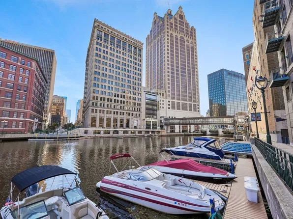 730 N Plankinton AVENUE #9B, Milwaukee, WI 53203