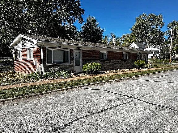 2nd image of 1021-23 66th St