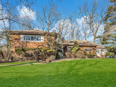 67 Fernwood Lane, Roslyn, NY, 11576