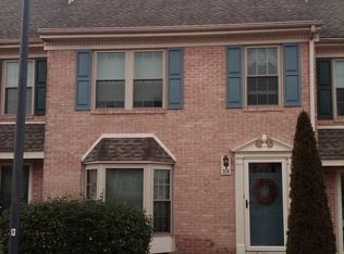 314 Oaktree Ct, Pottstown, PA 19464