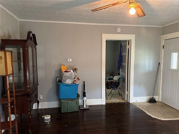 3rd image of 2598 N Church St