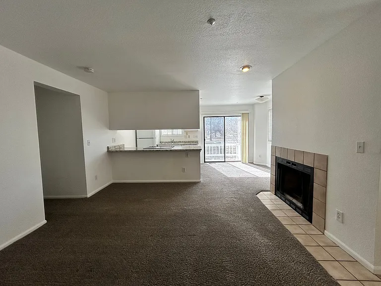 3045 Kings Ridge Blvd #1 — Photo 7
