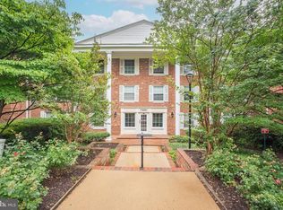 7621 Provincial Dr APT 211, Mc Lean, VA 22102
