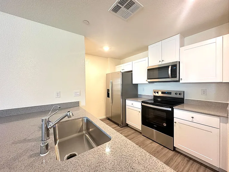3756 Sonrisa Vista Ave — Photo 7