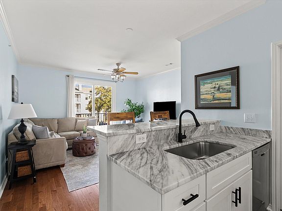 4th image of 130 River Landing Dr Unit 2206