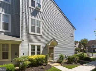 401 Ralston Dr, Mount Laurel, NJ 08054