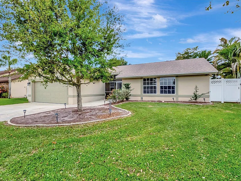 9680 Lancaster Pl — Photo 3