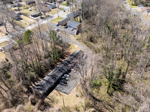2714 Crescent Ln APT D, Gastonia, NC 28052