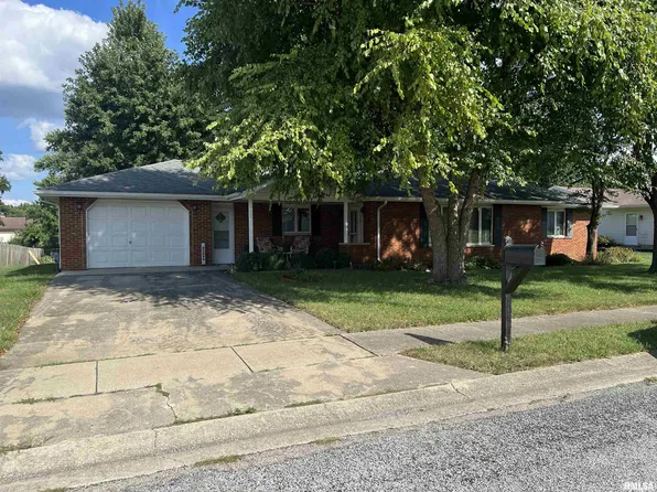 10 Appomatox Ave, Jacksonville, IL 62650