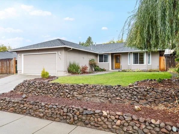 37 Eagle View Dr, Eagle Pt, OR 97524
