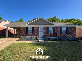 2986 Meadowfair Rd, Memphis, TN 38118