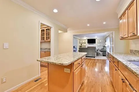 8055 Old Stable Ct — Photo 12