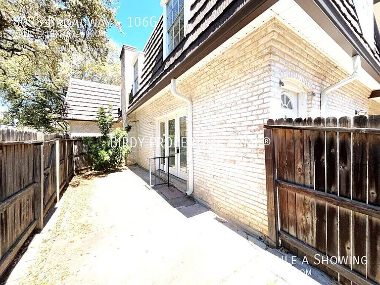 8038 Broadway #106G — Photo 28