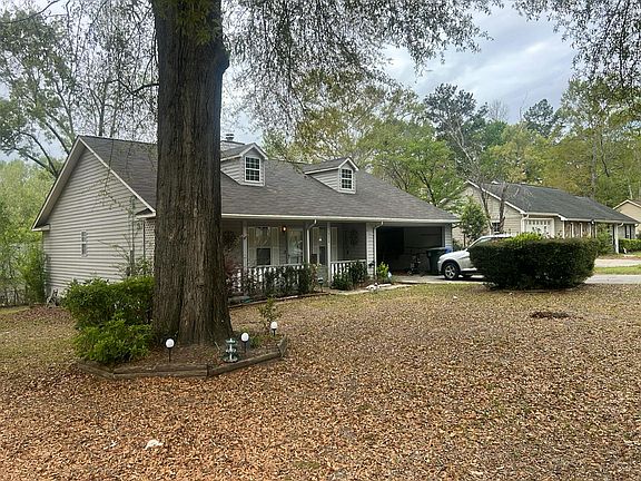 3rd image of 112 Camelot Dr
