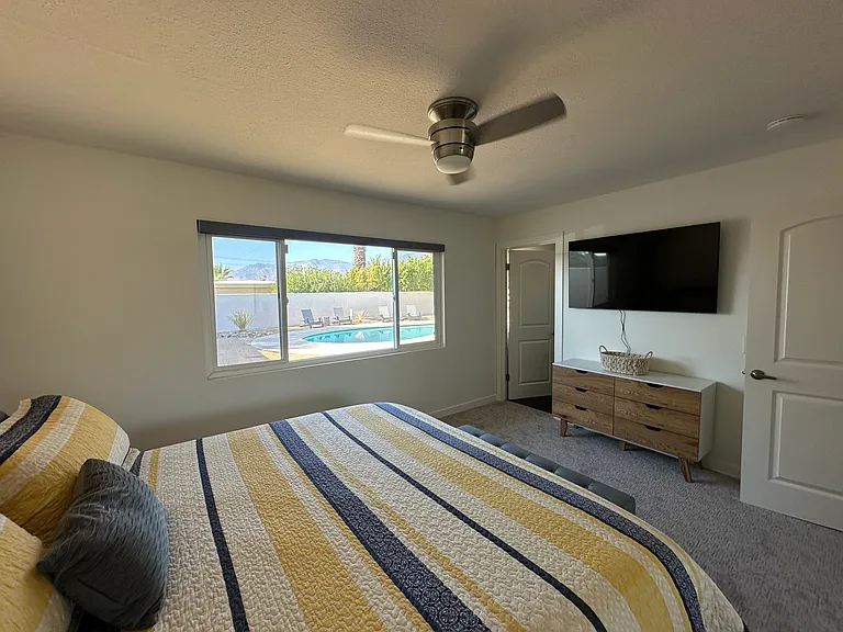 2897 E San Marino Rd — Photo 42