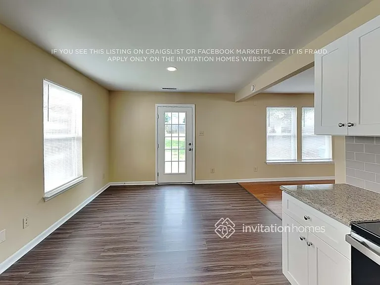 4513 Stone Mountain Dr — Photo 6