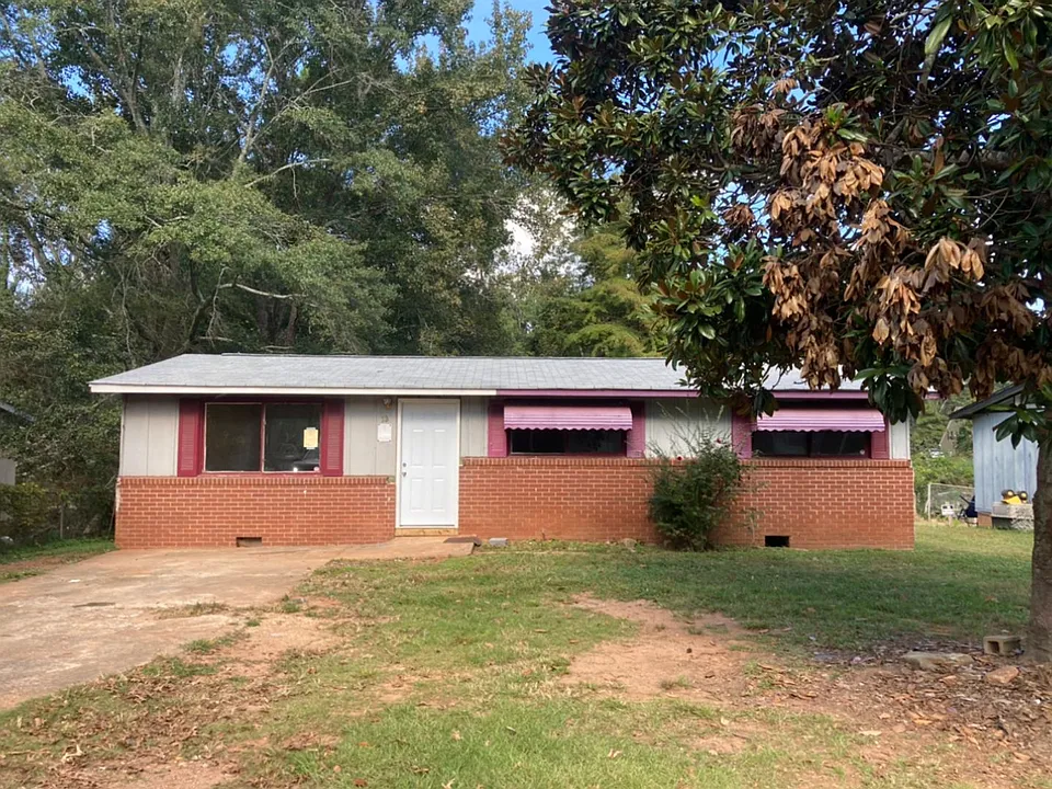 73 Spence Ave