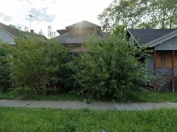 10510 S Perry Ave, Chicago, IL 60628