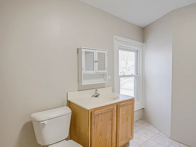 371 Cedar St — Photo 18