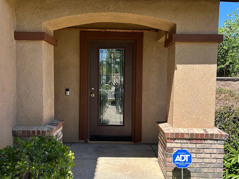 Santa Barbara Dr — Photo 2