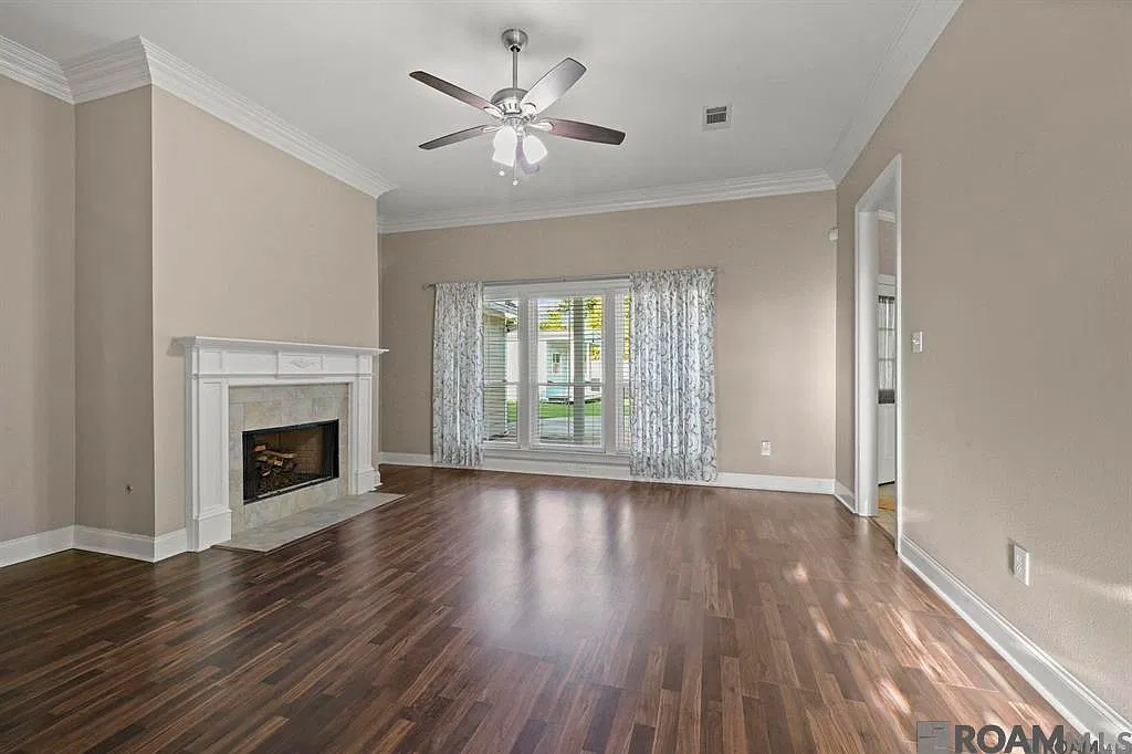 4 bed, 1750 sqft, $2,100 — Photo 2