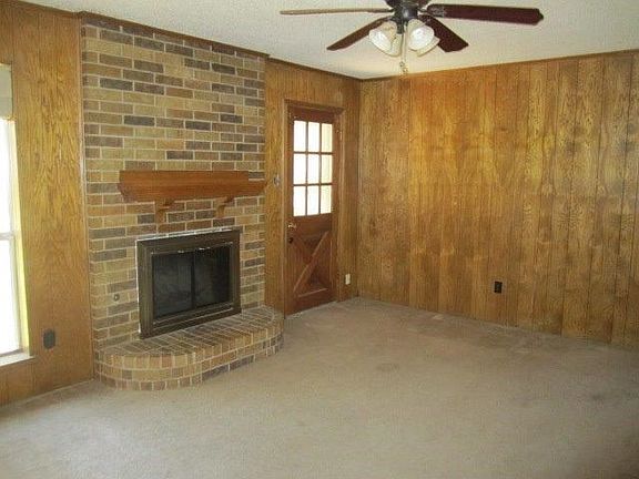 3rd image of 1623 Limetree Ln