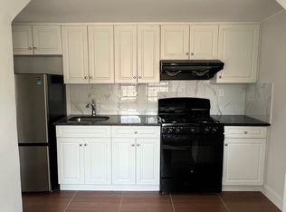 14250 Booth Memorial Ave #2, Flushing, NY 11355