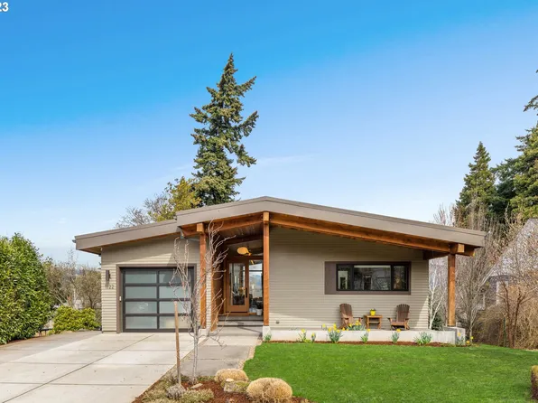 1822 Prospect Ave, Hood River, OR 97031