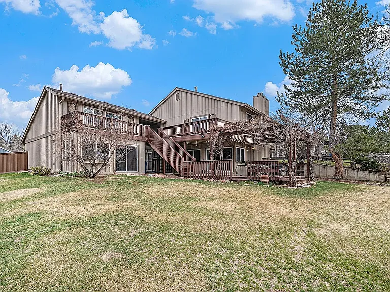 2850 E Easter Ave — Photo 1