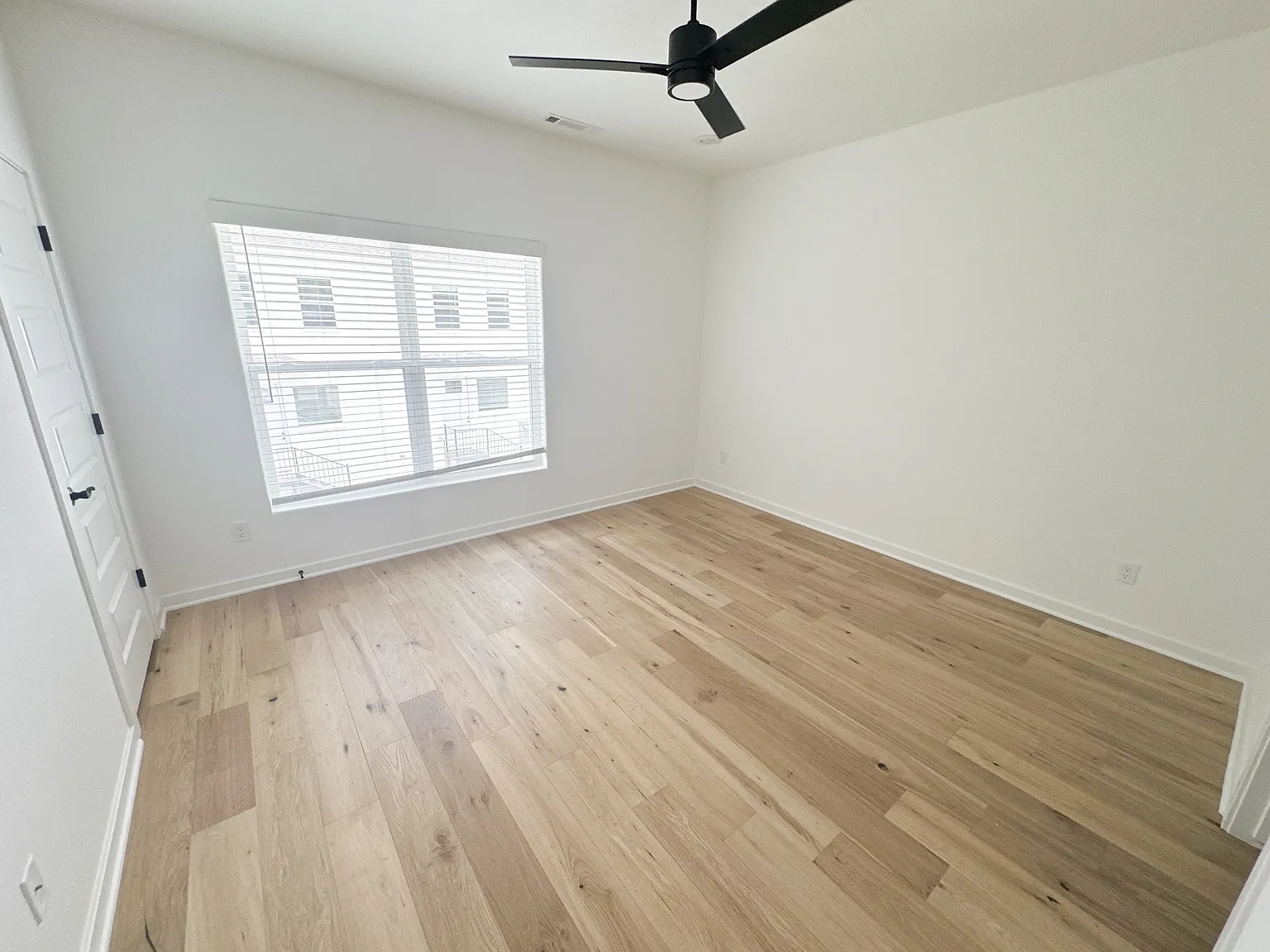 1632 Neptune Street - 1 — Photo 4